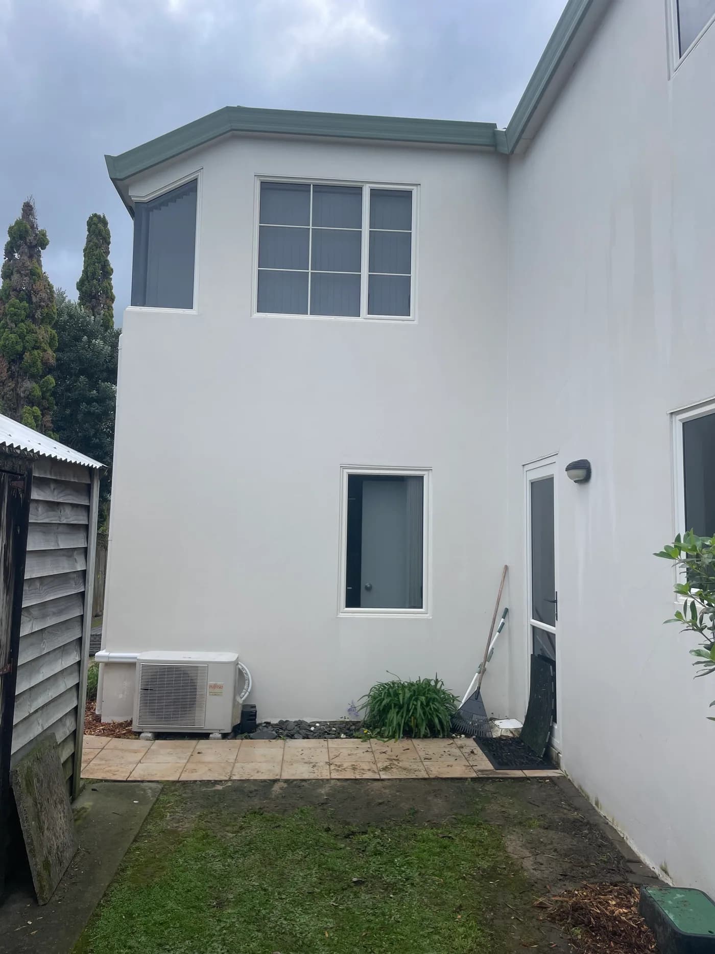 Rear exterior wall after Shoreline house washing